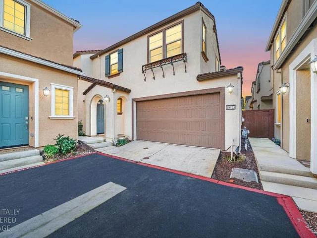 Room for rent in California