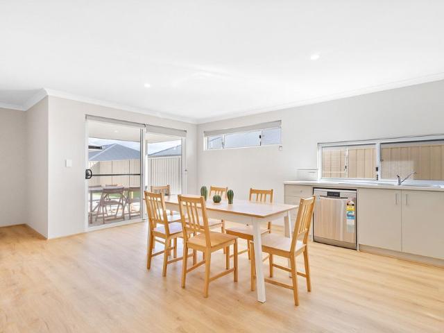 Room for rent in Two Rocks, Western Australia