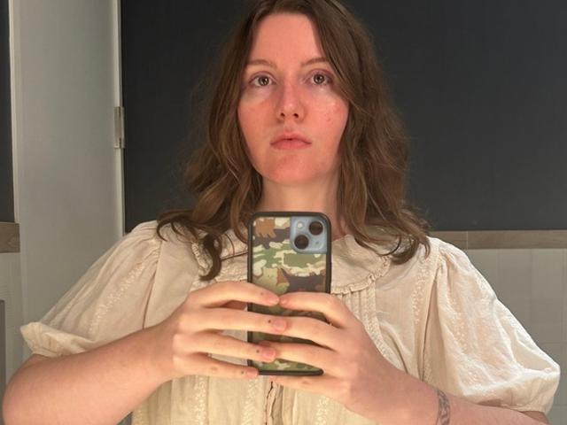 Room for rent in Canoga Park, California