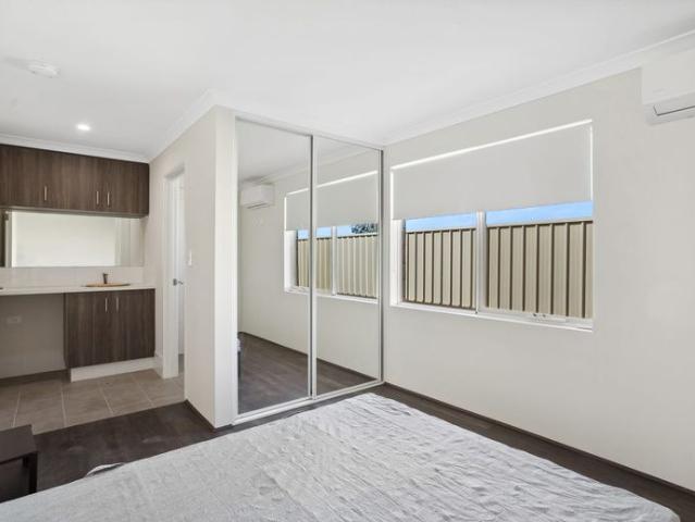 Room for rent in Beechboro, Western Australia