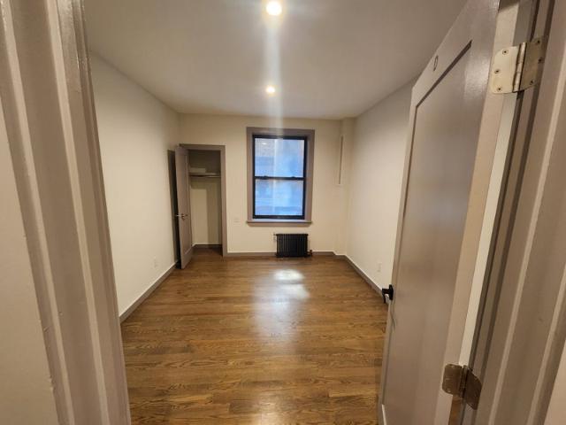 Room for rent in Arverne, New York