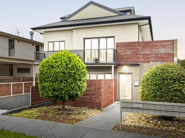 Apartment for sale in Camerons Creek, Victoria