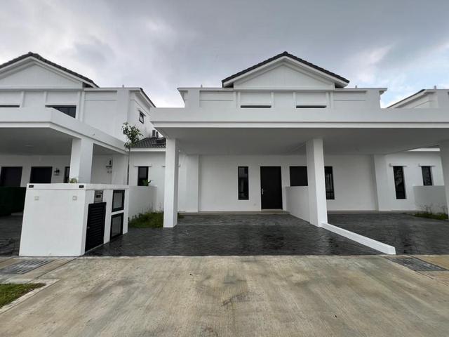 Terraced House for sale in Wellesley, Penang