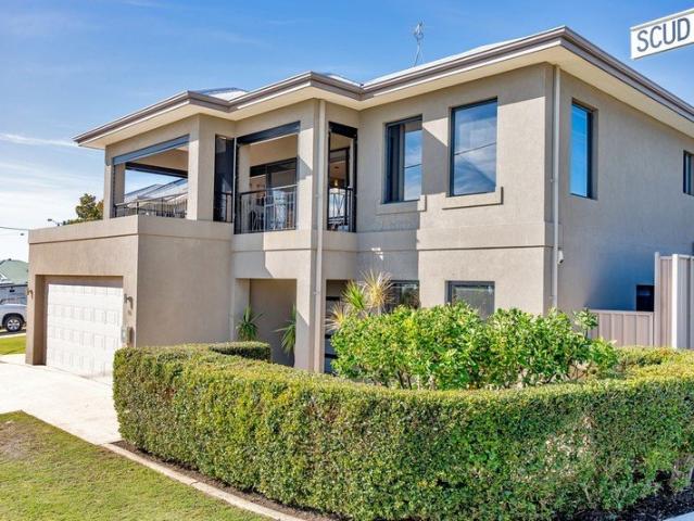 House for sale in Parklands, Western Australia