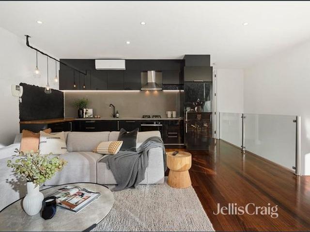 Townhouse for rent in CityLink Water Recycling Plant, Melbourne