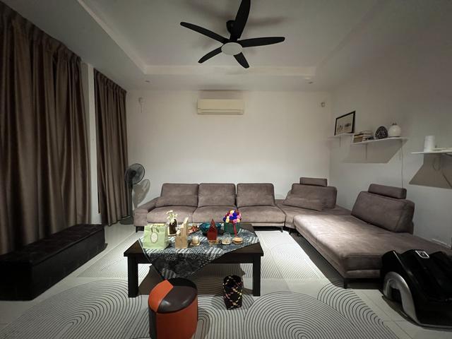 Residential House for rent in Long Miri
