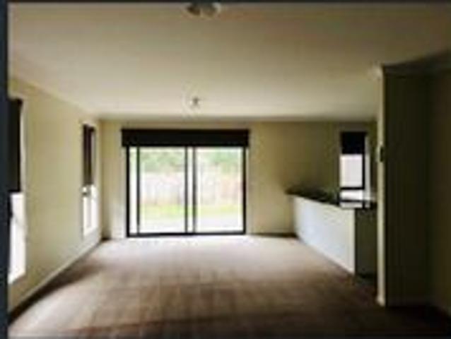 Townhouse for rent in Camerons Creek, Victoria
