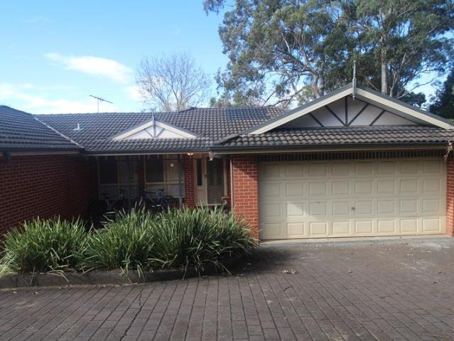 Townhouse for rent in Thornleigh, Sydney