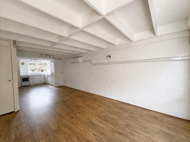 Townhouse for rent in Camerons Creek, Victoria