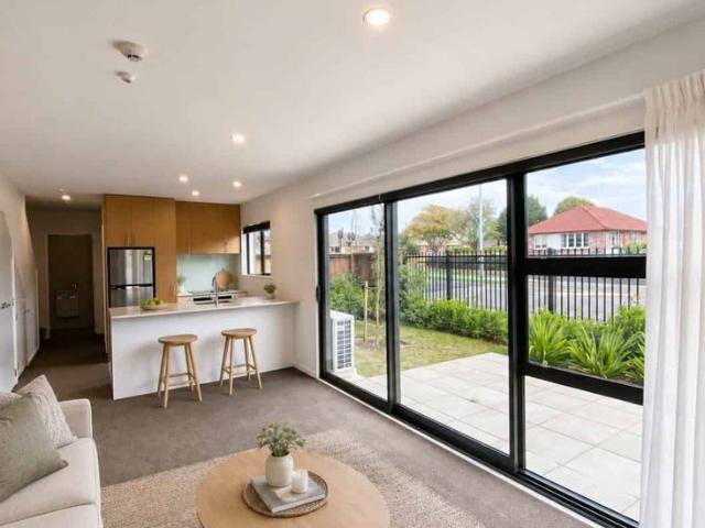 Apartment for rent in Chaslands, Canterbury