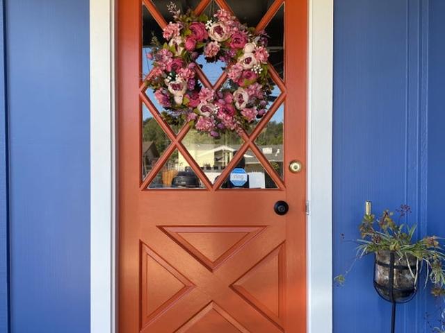 Room for rent in California