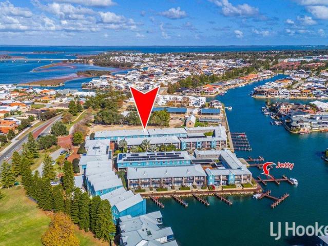 Apartment for sale in Parklands, Western Australia