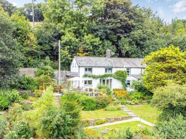 House for sale in Lamellion, Cornwall