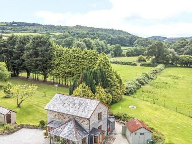 House for sale in Lamellion, Cornwall