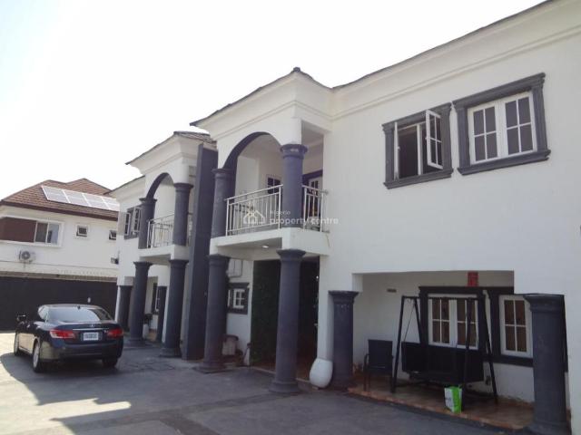 House for sale in Eti Osa, Lagos
