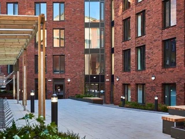 Room for rent in Black Friars, Old Wharf