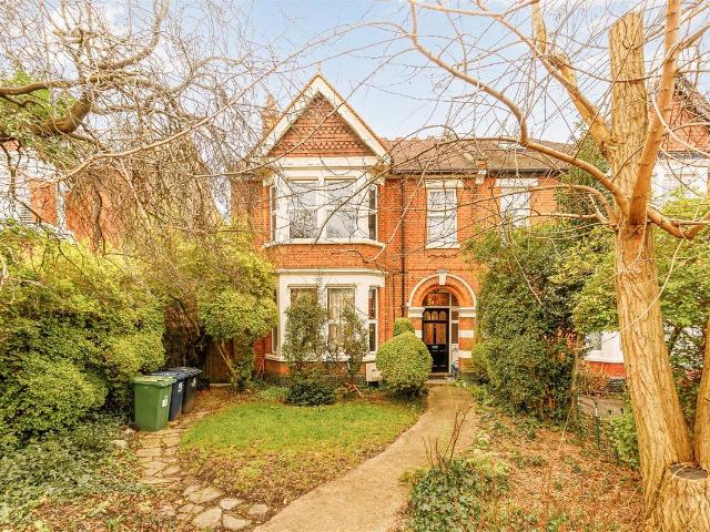 Apartment for rent in London Borough of Ealing, Greater London