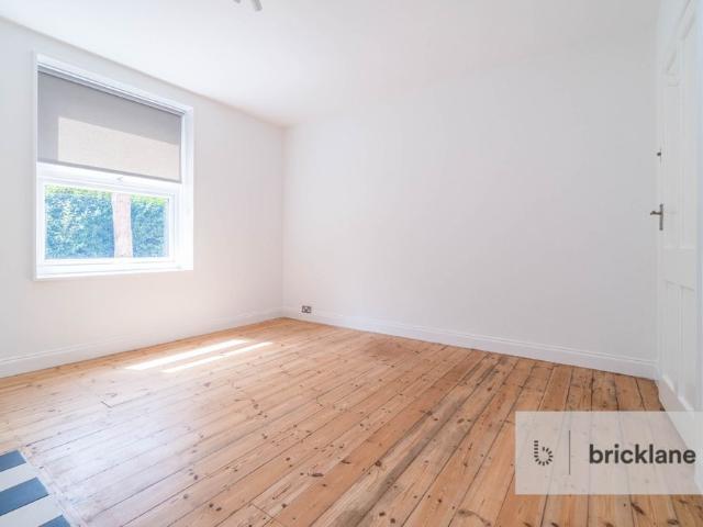 House for rent in Rosehill, Greater London