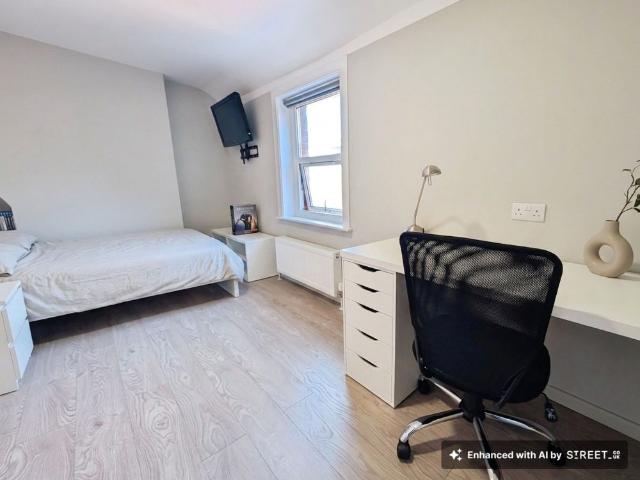 Room for rent in Helford, Hampshire