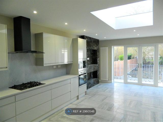 House for rent in Lane, Greater London