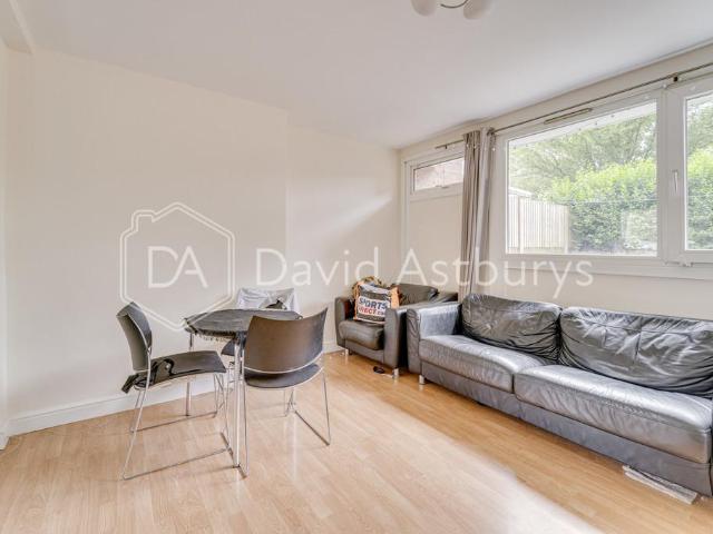 House for rent in Barnsbury, Greater London