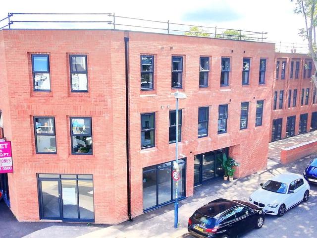 Studio for rent in Stirchley, West Midlands