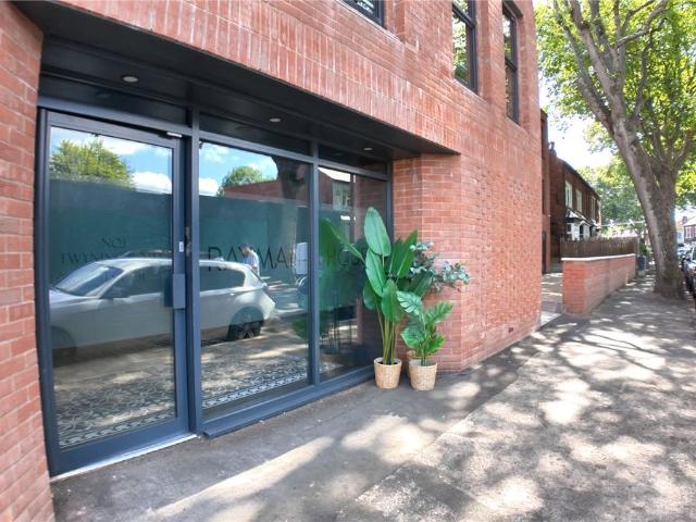 Studio for rent in Stirchley, West Midlands