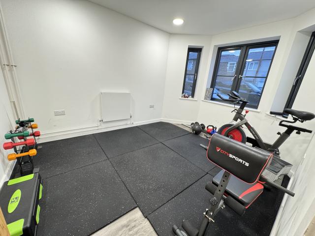 Apartment for rent in Falcon Lodge, Wales
