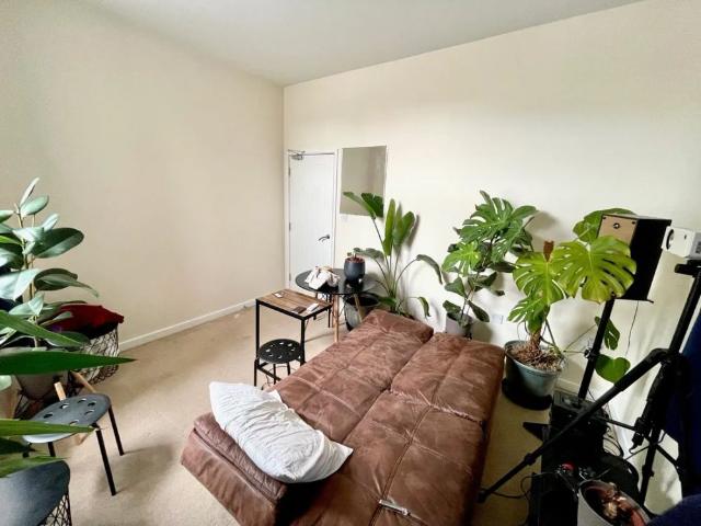 Apartment for rent in Falcon Lodge, Wales