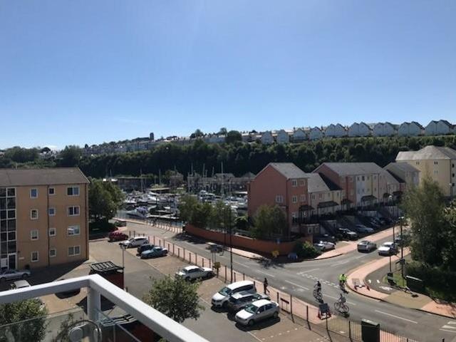 Apartment for rent in Penarth Marina, Penarth