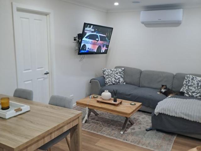 Room for rent in Camerons Creek, Victoria