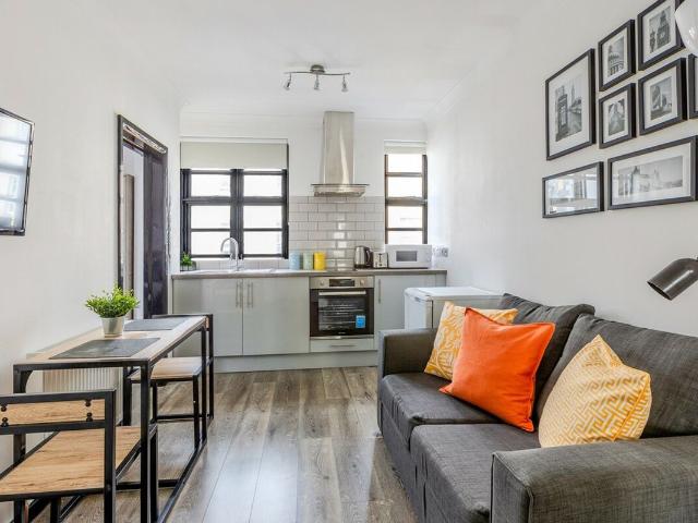 Apartment for rent in Paddington, Greater London
