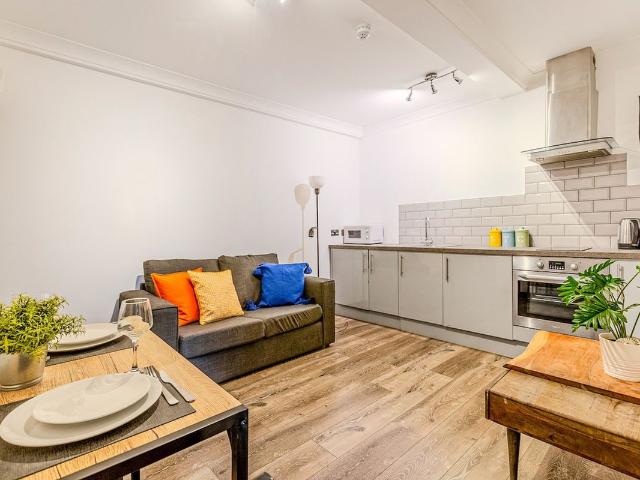 Apartment for rent in Paddington, Greater London