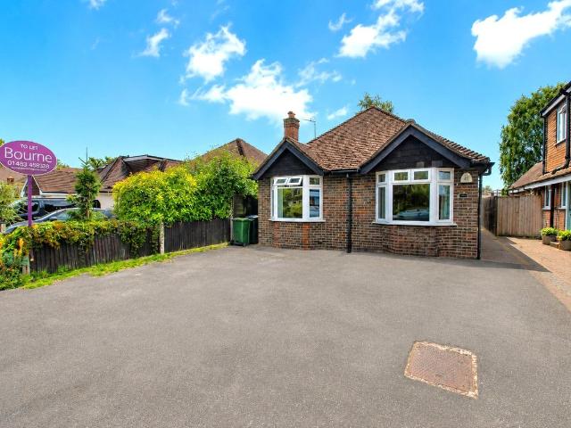 Room for rent in Worplesdon, Westborough
