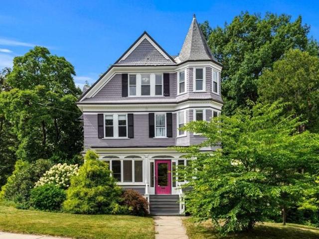 House for sale in Highlands, Lowell