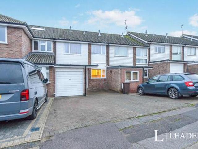 House for rent in Hatching Green, Five Acres