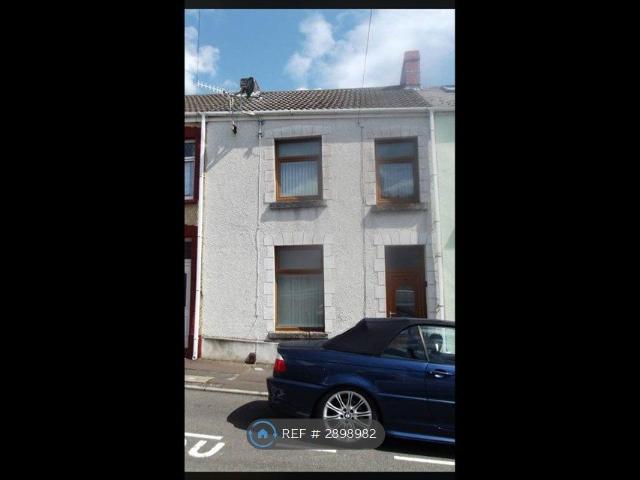 House for rent in Nangreaves, Wales