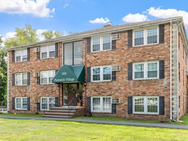 Condo for sale in Chelmsford, Massachusetts