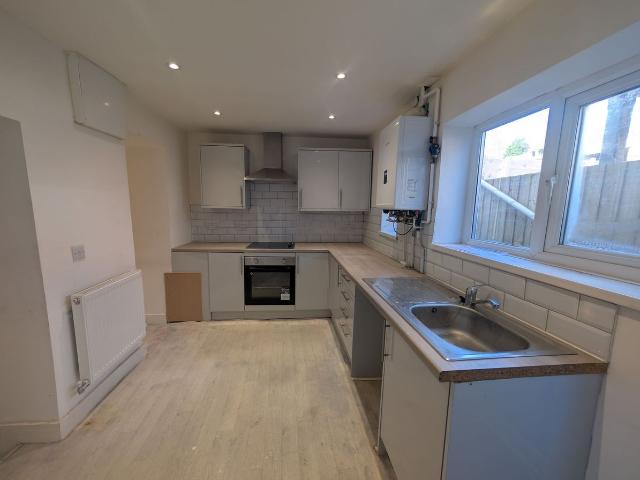 House for rent in Ystrad