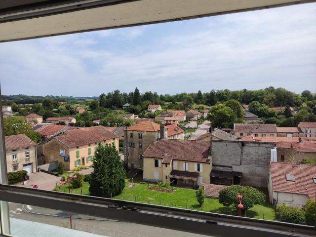 Appartement location à Neufchâteau, Hymont