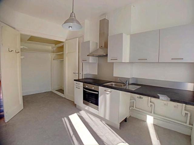 Appartement location à Saint-Étienne, Saint-etienne
