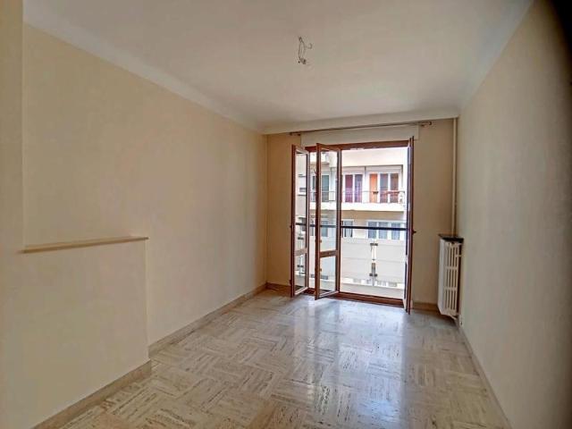 Appartement location à Saint-Étienne, Saint-etienne