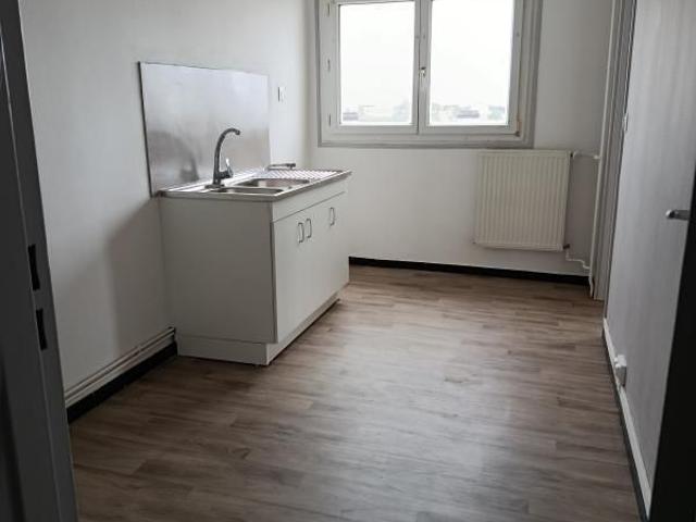 Appartement location à Neufchâteau, Contrexéville