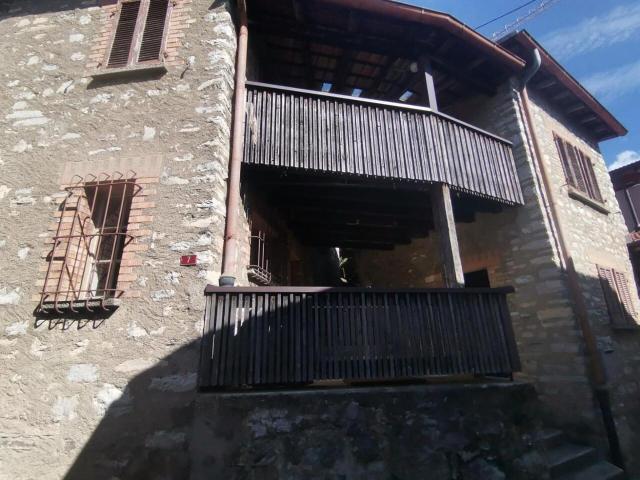 Haus kaufen in Caneggio, Tessin
