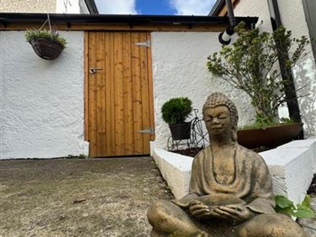 Terraced House to rent in Bluebell, North Tipperary