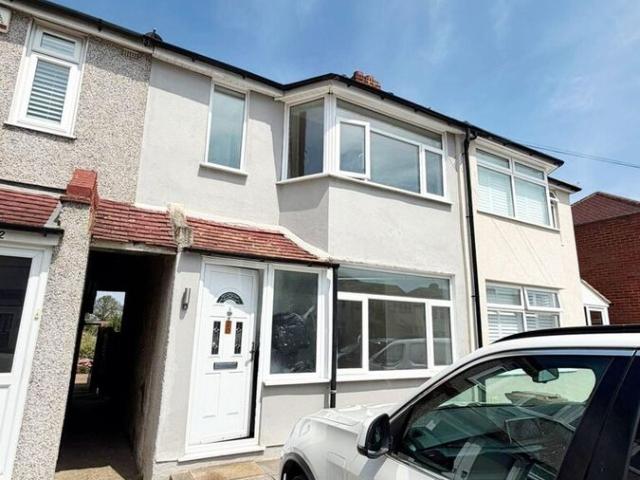 House for rent in Blackfen, Greater London