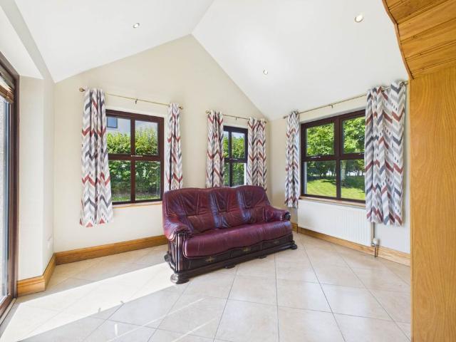 Apartment to rent in Gorteeny, Connacht