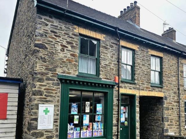 Apartment for rent in Ceulanamaesmawr, Tal-y-bont