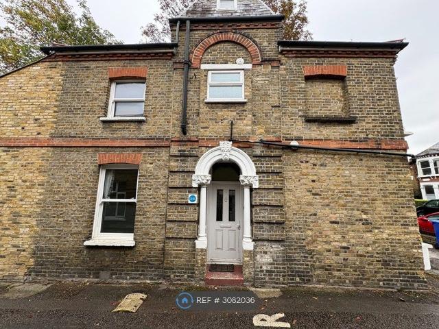 House for rent in London Borough of Southwark, Greater London