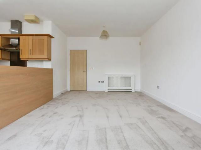Room for rent in Shirley, West Midlands